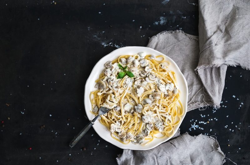 Spaghetti with Mushroom Sauce